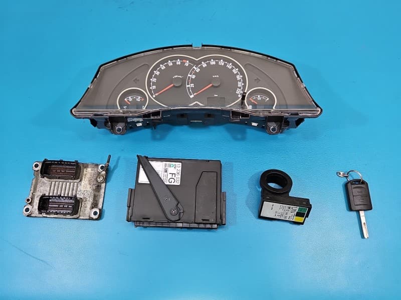 Komputer Sterownik silnika Opel Meriva A 1,4 16V 55353613 0261208255