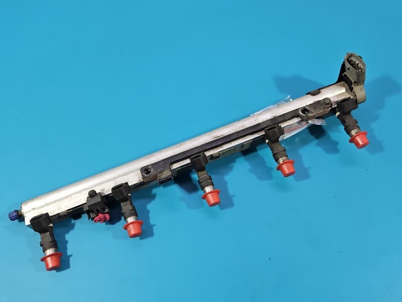Wtryskiwacz 6M5G-9F593-AB 31272732 0280158096 VOLVO S60 II 10- 2,5 T5 250KM