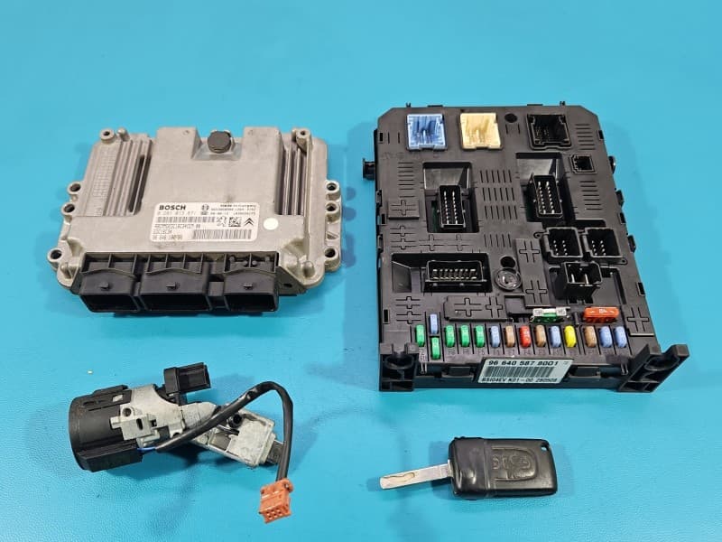 Komputer Sterownik silnika Citroen Berlingo II 1,6 hdi 0281013871 9664618080