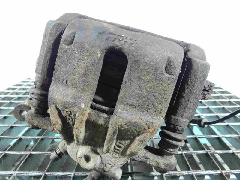 Zacisk przód lewy Renault Clio IV 12-20 1,5 dci