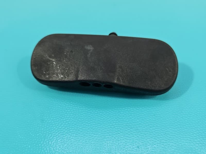 Spryskiwacz maski Porsche Cayenne II 7P5955988 Z maski, 2pin