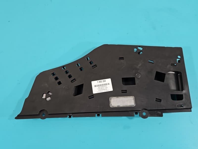 Osłona ZAŚLEPKA PLASTIK OSŁONA SCHOWKA Citroen DS5 11-15 9685076077