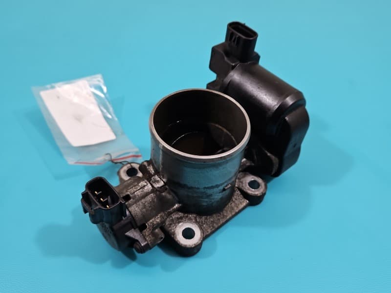 Przepustnica Toyota Land Cruiser J200 07- 4,5 V8 D4D 192300-2010