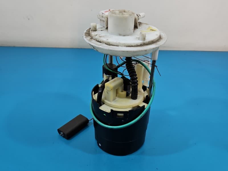 pompka Pompa paliwa Fiat Punto II 1,2 8V 51709816 4 pin