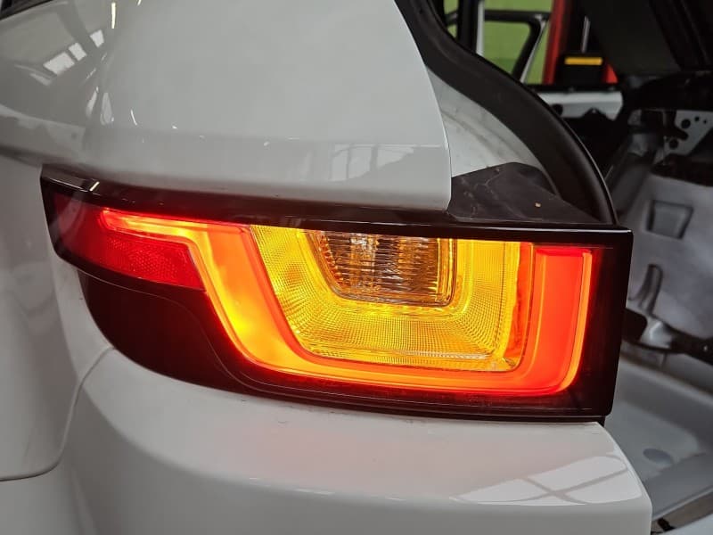 Lampa tył lewa błotnika Land rover range Evoque I 11-18 HB EUROPA 201809-01L