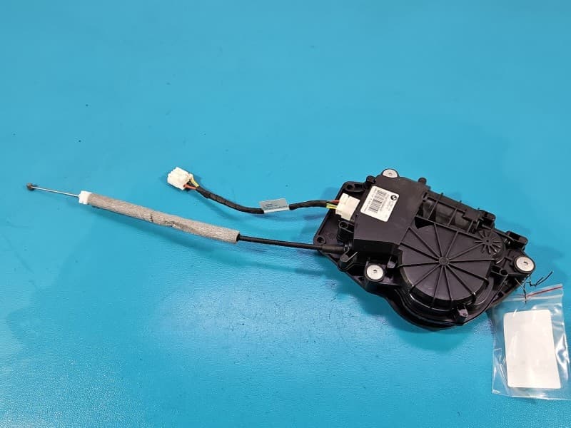 Zamek klapy tył Bmw f10 f11 kombi Producent części: BMW 6PIN 51247330649 918545-101 967043