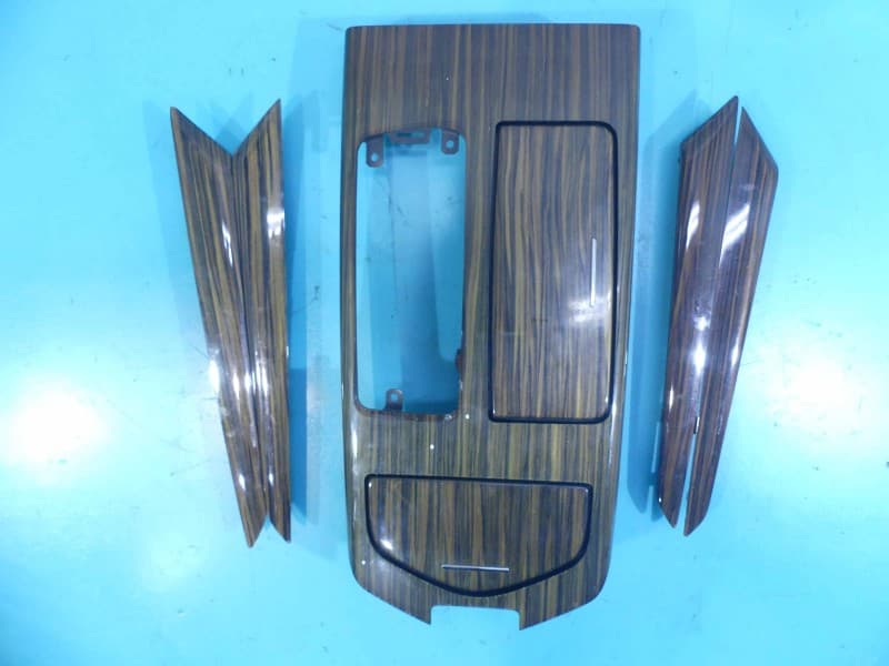 Listwa dekor deski Maserati Ghibli III 13- 670011129 105088626 670011353 5 el , dekory drzwi + tunelu, pęknięcia na schowku