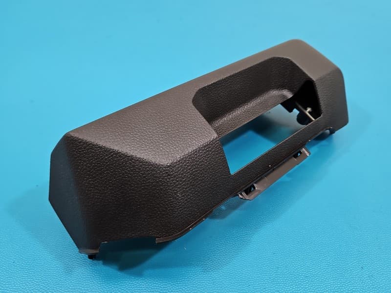 Osłona ZAŚLEPKA PLASTIK przełączników Dacia Duster III 24- 681359254R