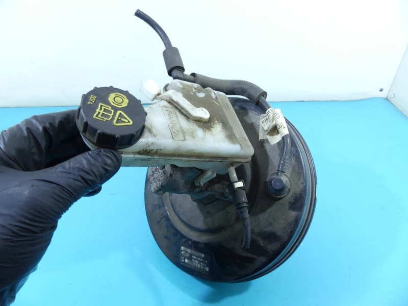 Serwo hamulcowe Ford Focus Mk3 2,0 TDCI BV61-2B195-AH