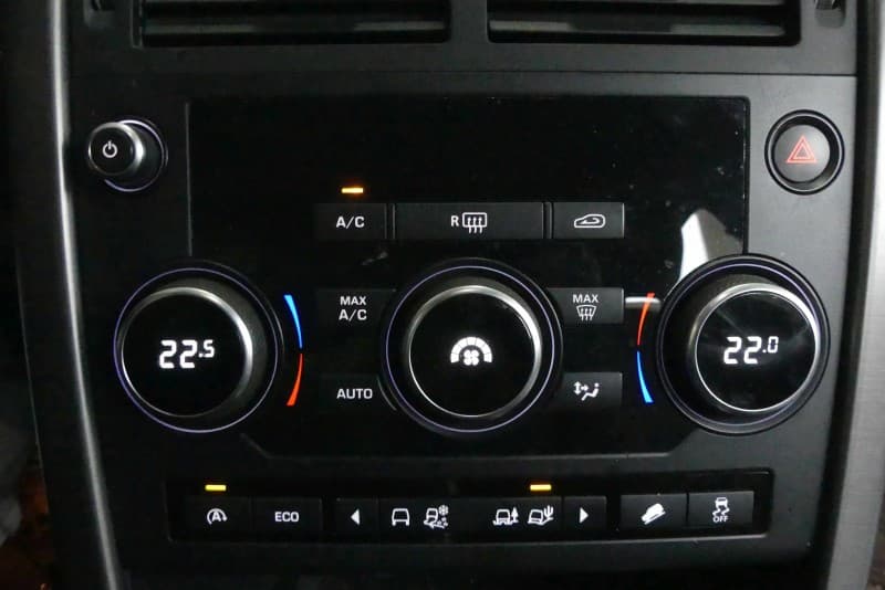 Konsola panel nawiewu Land rover Discovery Sport 14- L550 HK72-14C533-PB 160920-01 23900817-0018