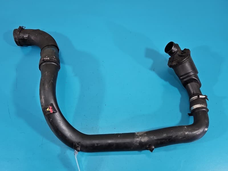 Rura VOLVO V70 III 2,4 D5 30778732 przewód Intercooler turbo