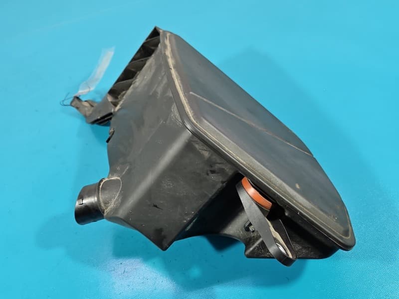 RURA OBUDOWA Rezonator BMW X3 G01 2,0d 8635110