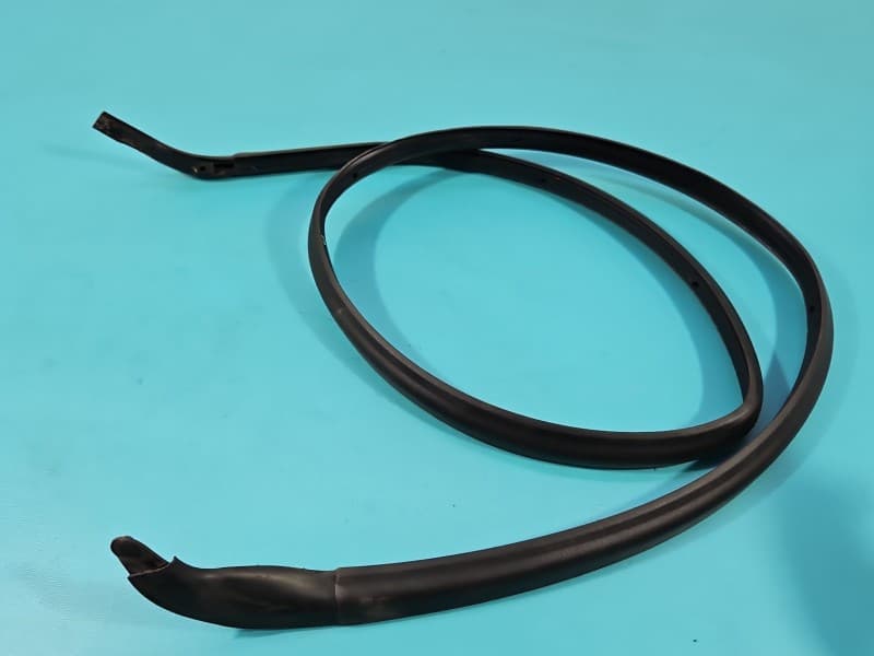 USZCZELKA Ford B-Max 12-17