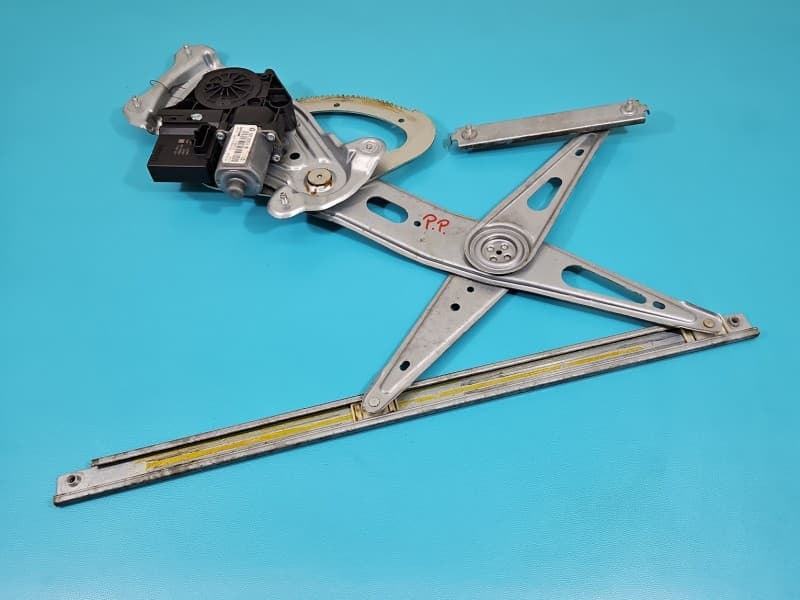 Podnośnik przód prawy SZYBY WINDA 807302741R 910836-200 Renault Scenic III 6pin 5d HB