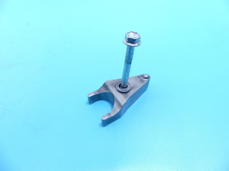 uchwyt mocowanie Toyota Land Cruiser J200 07-