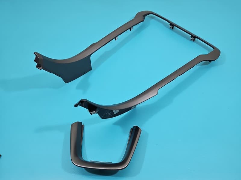 Listwa dekor deski Ford Fusion USA 12-20 DS73-F044K30-A FS73-F045P26-PI 2 elementy RAMKA DŹWIGNI ZMIABNY BIEGÓW DS73-F044K30-A + DEKOR FS73-F045P26-PI