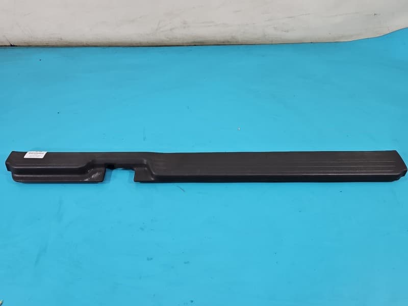Listwa progowa prawa PRÓG NAKŁADKA Isuzu D-Max II 11-19 898101111Y biały