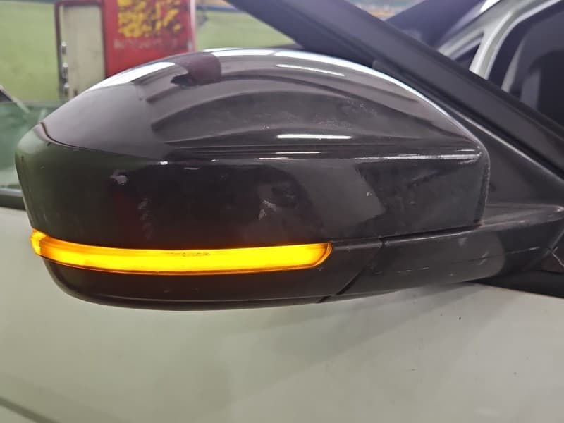 Lusterko prawe Land rover range Evoque I 11-18 8pin .składane elektrycznie europa