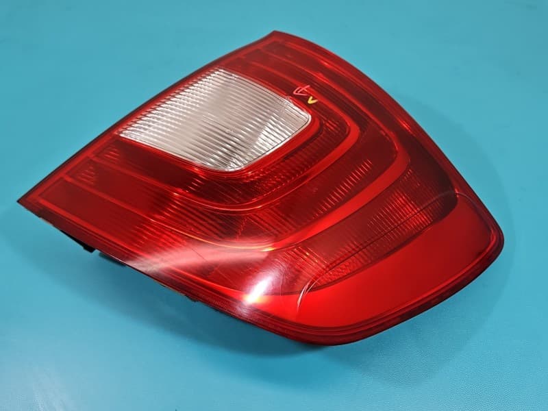 Lampa tył prawa błotnika Skoda Superb II kombi EUROPA 3T9945096R