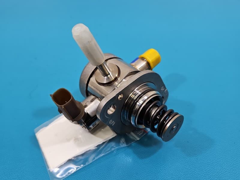 pompka Pompa paliwa MG MG3 24- 1,5 16V 10514757