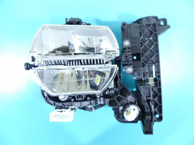 Reflektor prawy lampa przód BMW X3 F25 EUROPA 130722301404