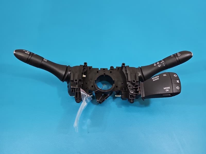 Przełącznik zespolony Renault Espace V 255674919R-D