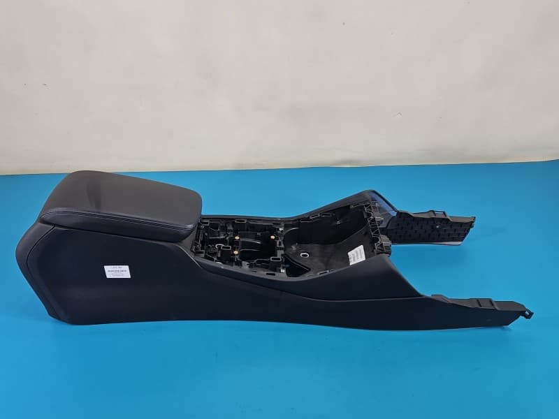 Podłokietnik TUNEL BMW X3 G01 9363821 EUROPA
