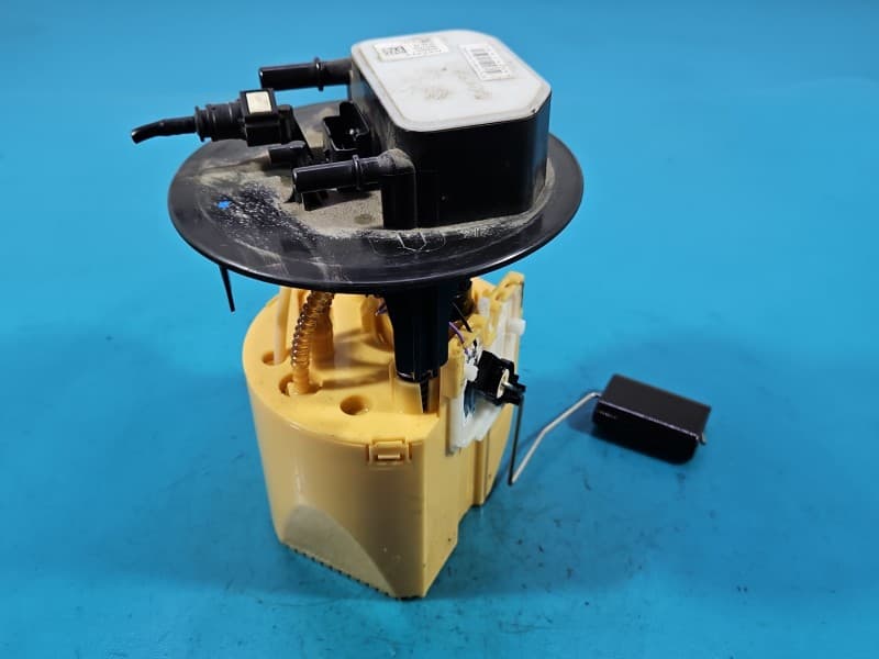 pompka Pompa paliwa Citroen C4 Picasso II 13-19 1,6 hdi 9806721580 28292851 28417213 6 pin