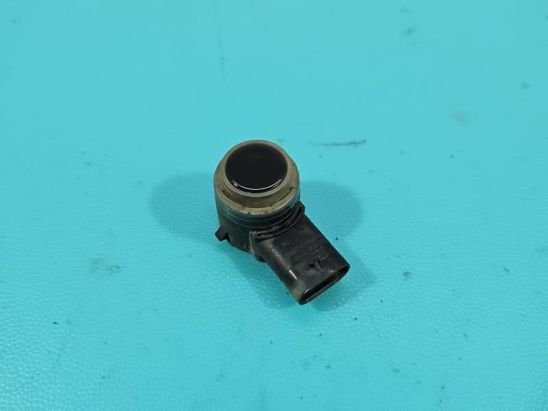 Czujnik parkowania PDC Infiniti Q30 czarny GAC 284385DA1B