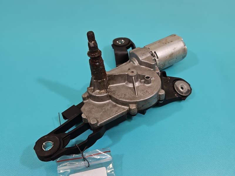 Silniczek Silnik wycieraczki tył Mitsubishi Colt Z30 VI 04- HB 3PIN 0390201802