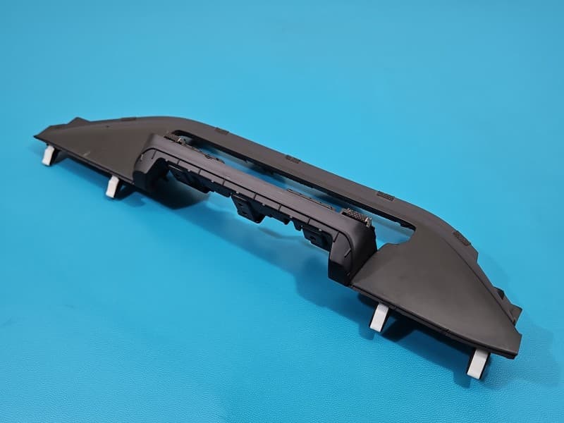 Osłona ZAŚLEPKA PLASTIK Zadrapanie Kia Stinger 84740-J5000WK