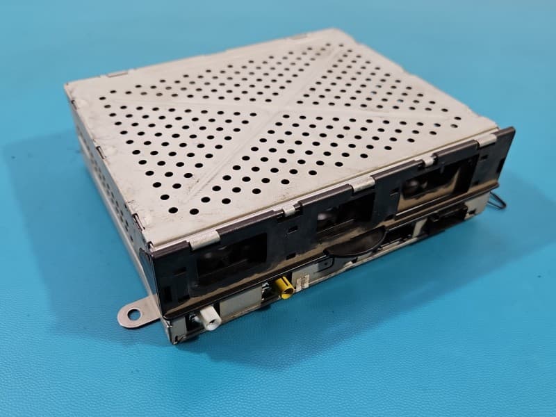 Sterownik moduł TUNER RADIA Audi A8 D3 4E0035541L 4E0910541L 6304KJ057612143