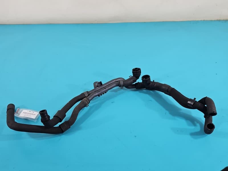 przewód wąż rurka wody Vw Caddy IV 2,0 tdi 3Q0121070T
