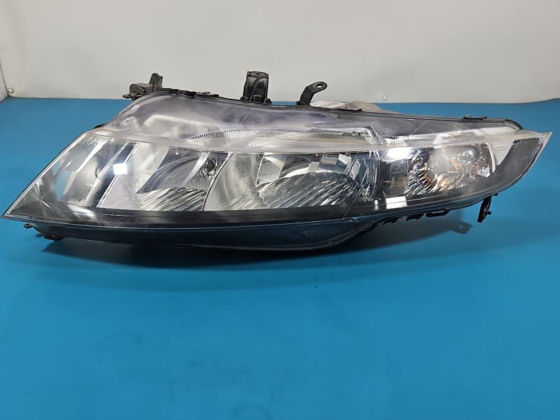Reflektor lewy lampa przód Honda Civic VIII UFO EUROPA 33150-SMG-G014-M1