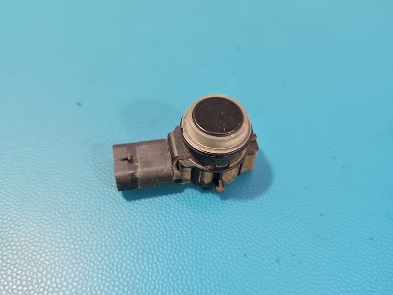 Czujnik parkowania PDC Jeep Renegade 14- 095 0263033852