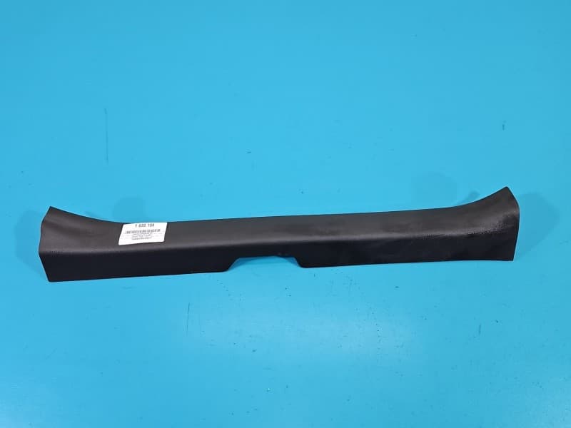 Osłona ZAŚLEPKA PLASTIK NAKŁADKA PROGU LEWA Toyota Yaris IV 67914-K0020