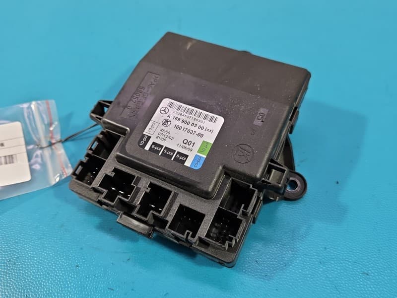 Sterownik moduł DRZWI Mercedes W245 A1699000300 37084507120301 10017037-00