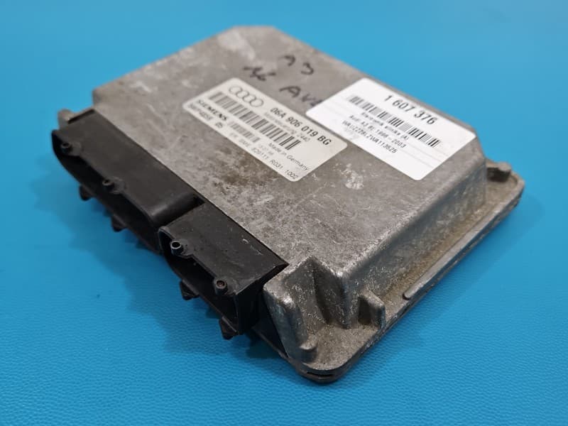 Komputer Sterownik silnika Audi A3 8L 1,6 SR 06A906019BG