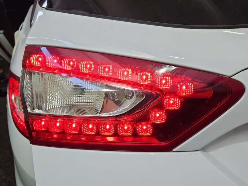 Lampa tył lewa klapy Ford Mondeo Mk5 kombi EUROPA DS73-13A603-CG
