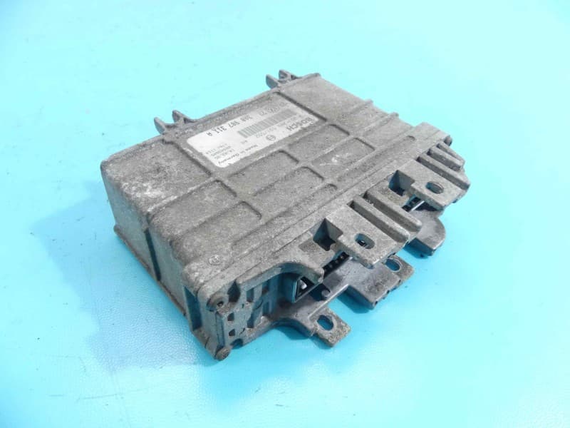 Komputer Sterownik silnika Vw Passat B4 1,8 jedn 0261203591 3A0907311A