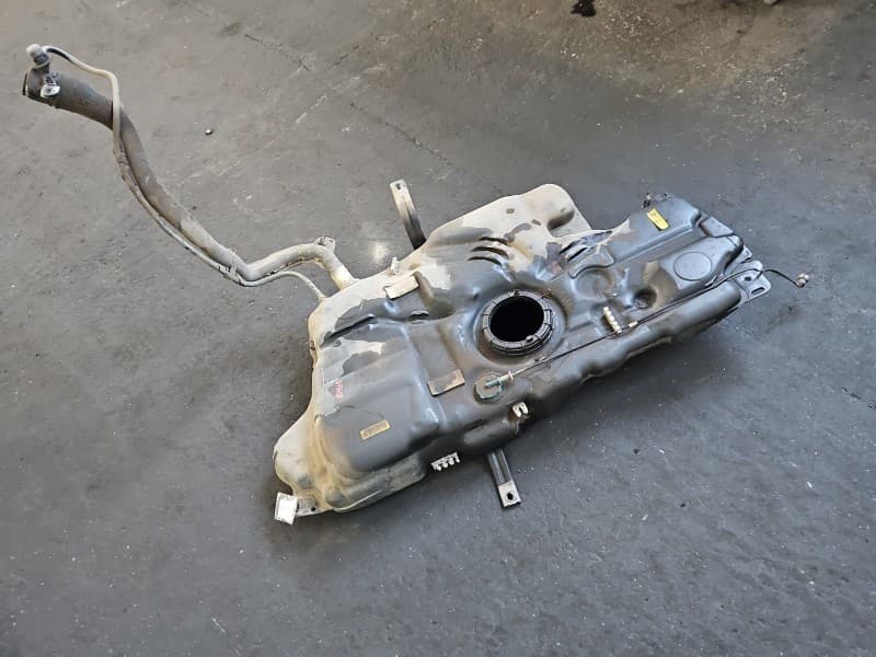 Zbiornik paliwa bak Citroen C4 Grand Picasso II 13-22 1,6 hdi 10jbgy 9675517380