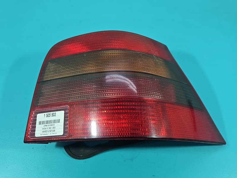 Lampa tył prawa błotnika Vw Golf IV HB EUROPA 1J6945112S