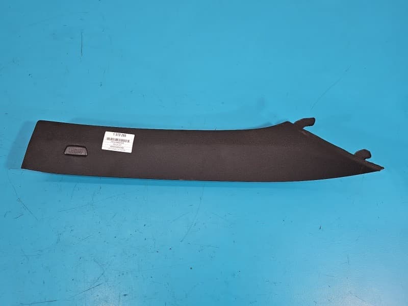 Osłona ZAŚLEPKA PLASTIK Osłona słupka prawa BMW iX1 U11 9462312