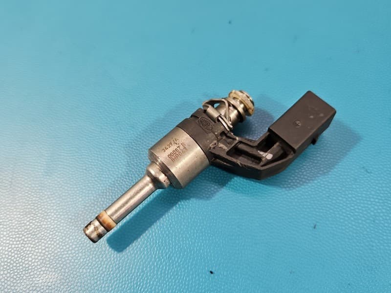Wtryskiwacz 03C906036E Vw Golf V 1,4 TSI 140KM