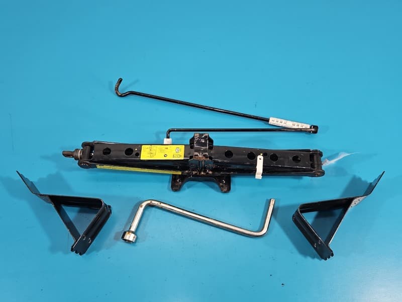 lewarek Podnośnik samochodowy trapezowy Land Range Rover III L322 01-12