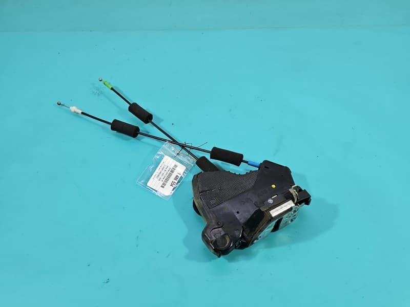 Zamek przód prawy LEXUS RX II 03-08 EUROPA 6pin 51221226