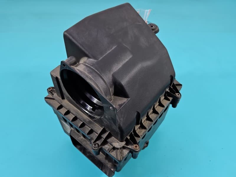 Obudowa filtra powietrza Jaguar XE X760 2,0d 204DTD GX73-9600-DB 4013319C