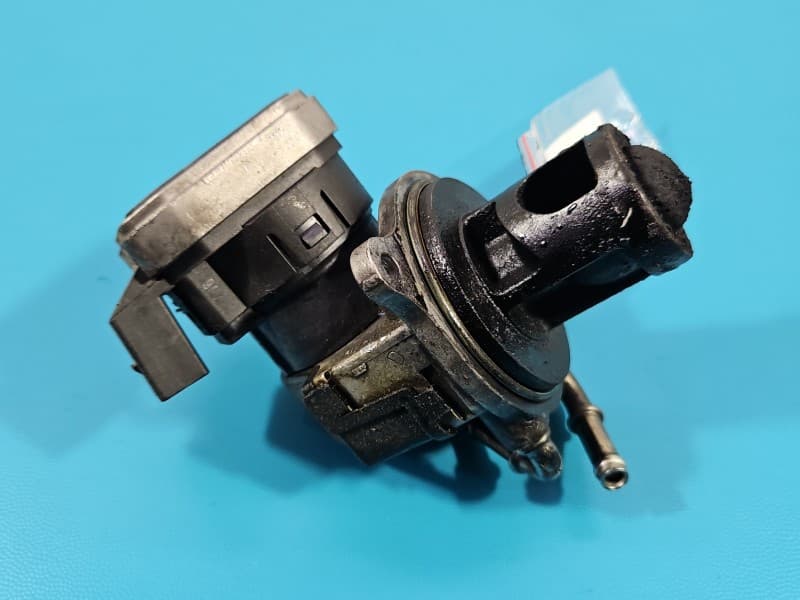 Zawór egr 4PIN Mercedes W169 2,0 CDI 00005320C2 AC2061510559