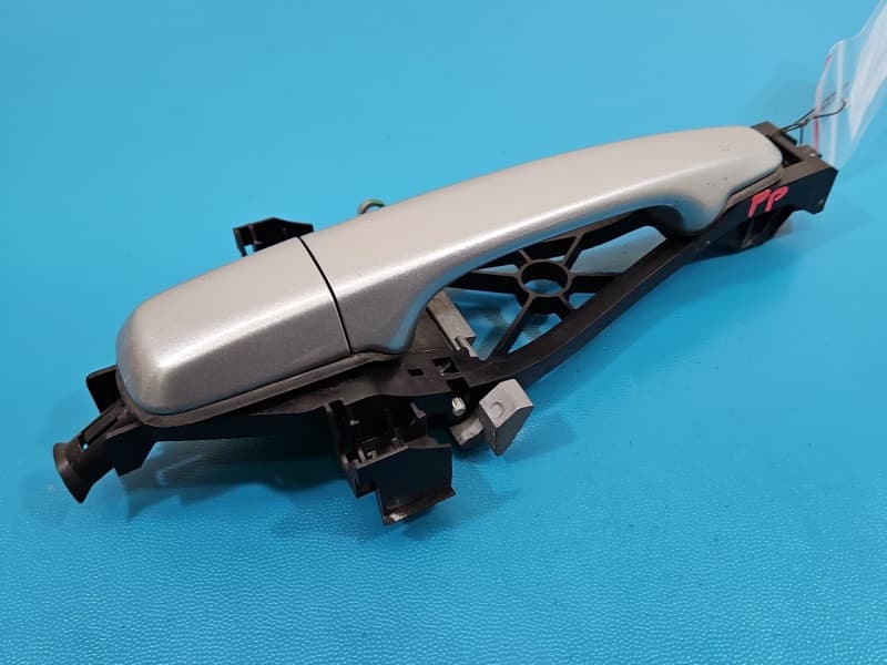 Klamka przód prawa zewnętrzna VOLVO V70 III 30784203 477-446