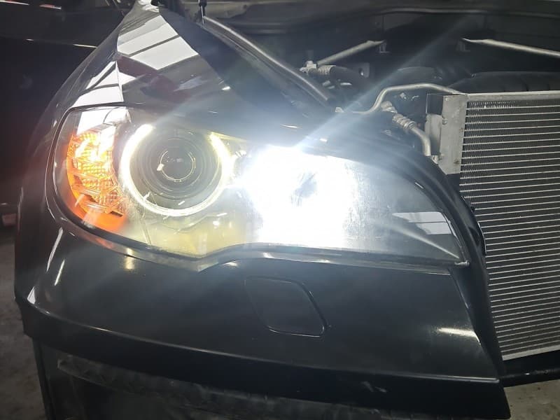 Reflektor prawy lampa przód BMW X6 E71 EUROPA 7271358